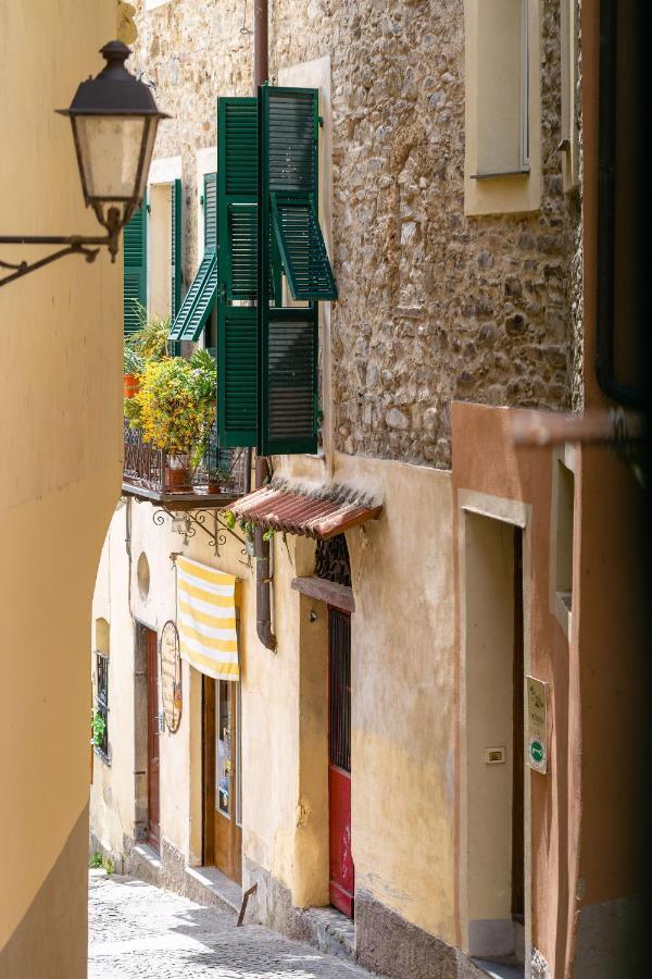 Ferienwohnung La Casa Di Aneti Dolceacqua Exterior foto