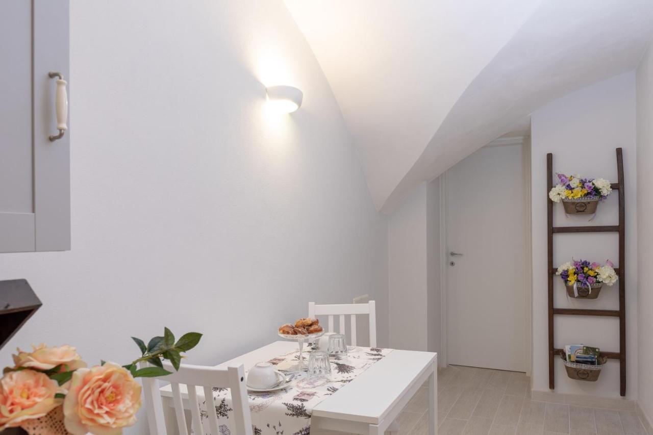 Ferienwohnung La Casa Di Aneti Dolceacqua Exterior foto