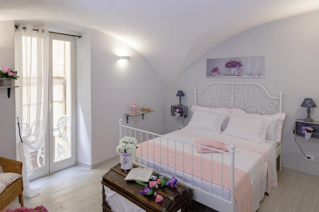 Ferienwohnung La Casa Di Aneti Dolceacqua Exterior foto