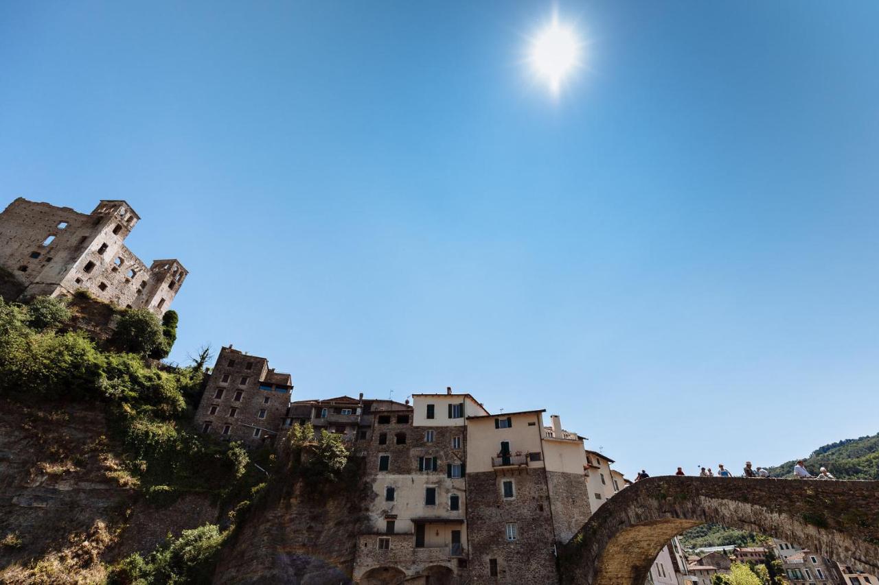 Ferienwohnung La Casa Di Aneti Dolceacqua Exterior foto